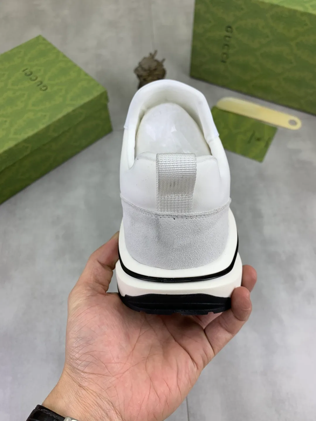 Men's Men's Shoes P440 💰[New Style] 🆘 The latest model from Gucci's official website🎁Classic casual and fashionable men's shoes👟Hot style💥The style is simple and elegant, exclusive for trendy men. Unique official website latest brand elements👑Gucci original decoration, fashionable and generous, the fabric is made of original soft calfskin➕Comfortable soft sheepskin lining ✅The official website specifies wear-resistant foam outsole_full of elasticity, classic model taken in real life🎬Color: 2️⃣colors optional😍Number: 38-44